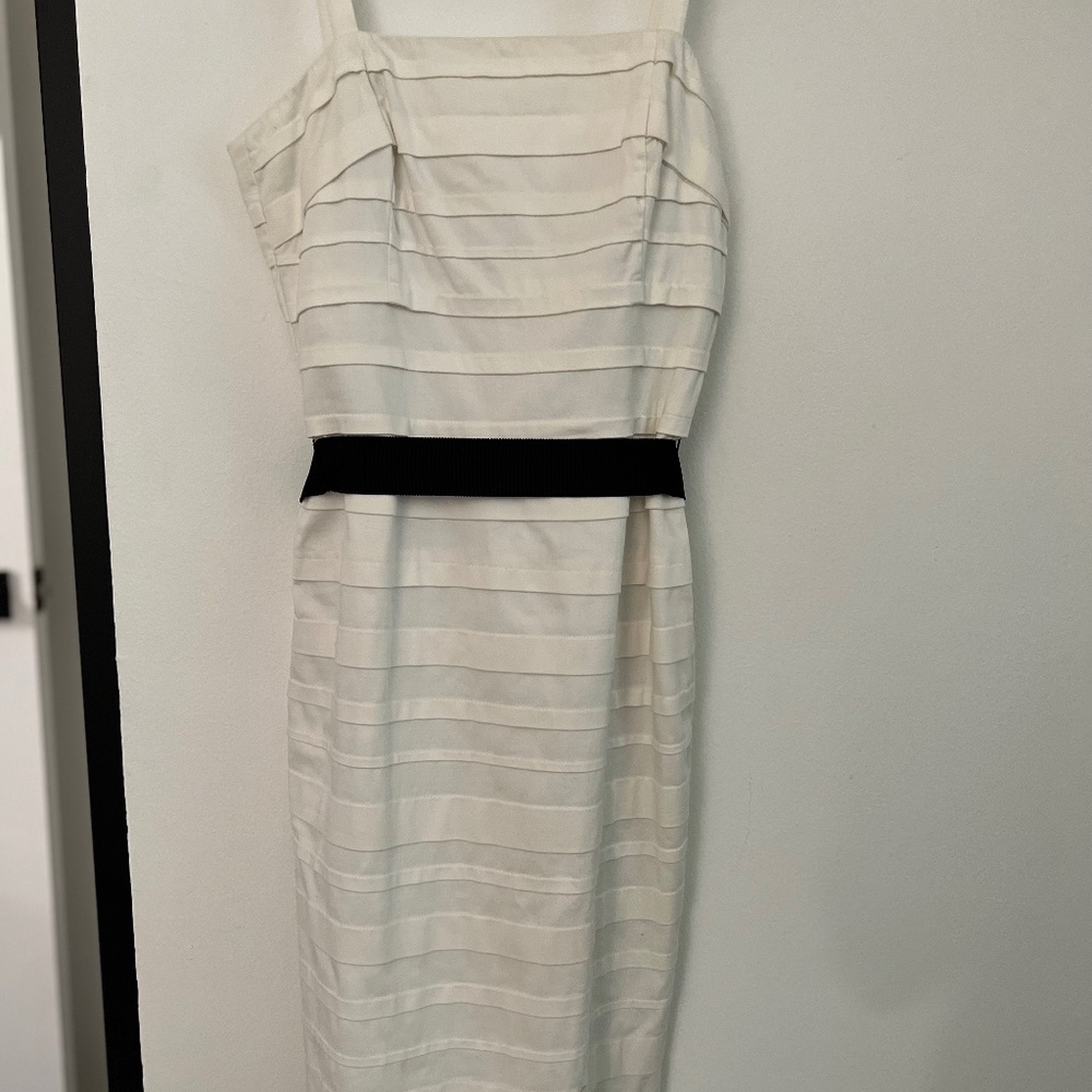 WHBM summer white cocktail dress. / Size 0